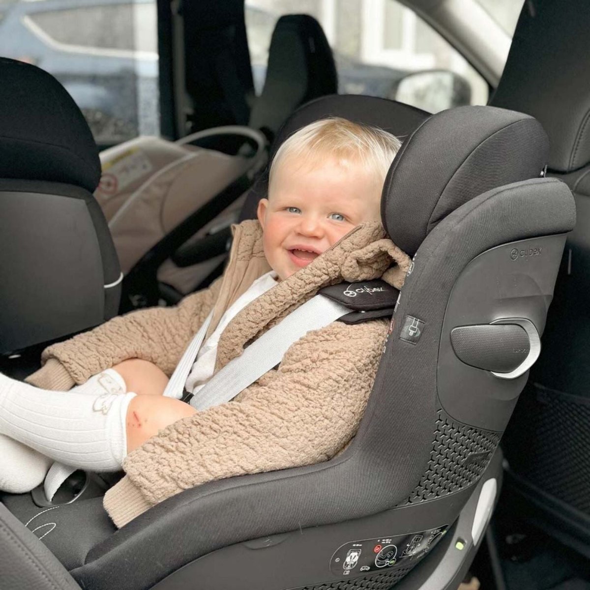 Cybex Sirona G i-Size Plus Group 0/1 Car Seat - Almond Beige