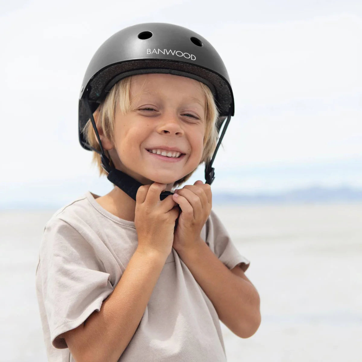 Banwood Kids Helmet- Matte Black