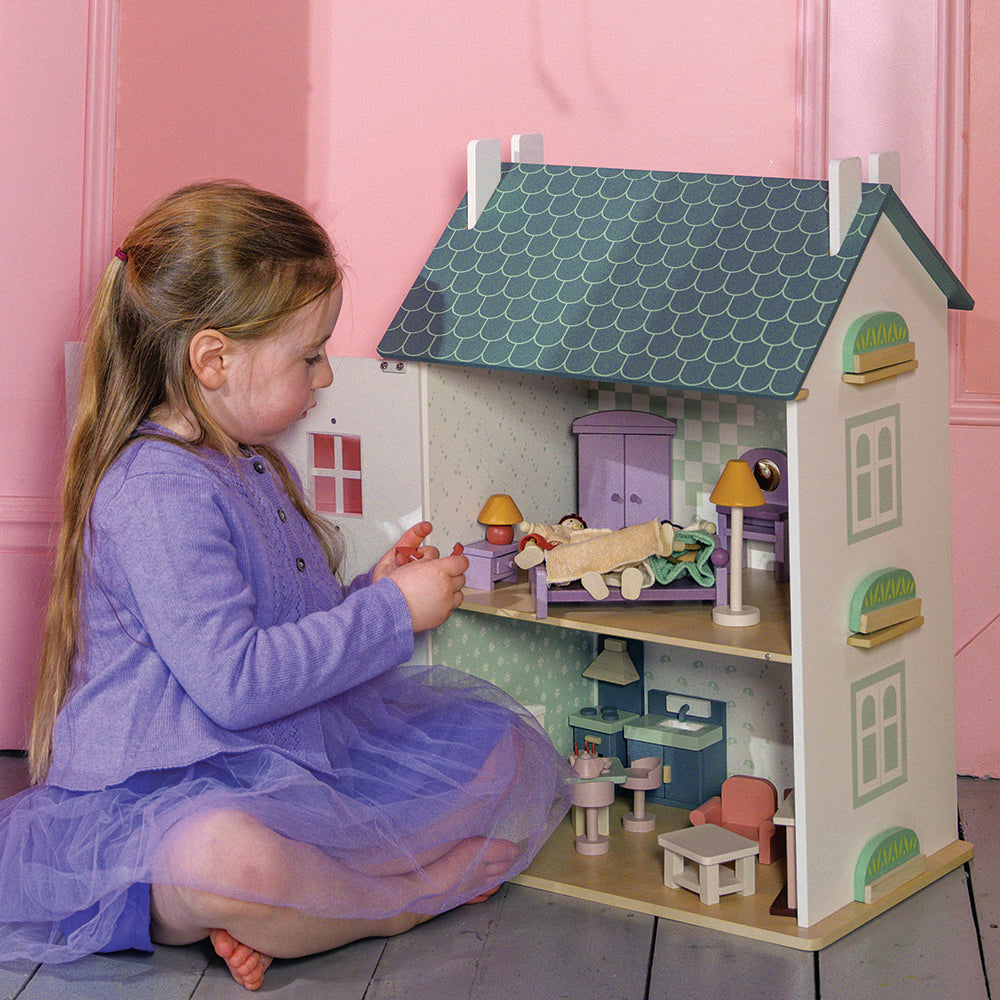 Mentari Willow Wooden Dolls House