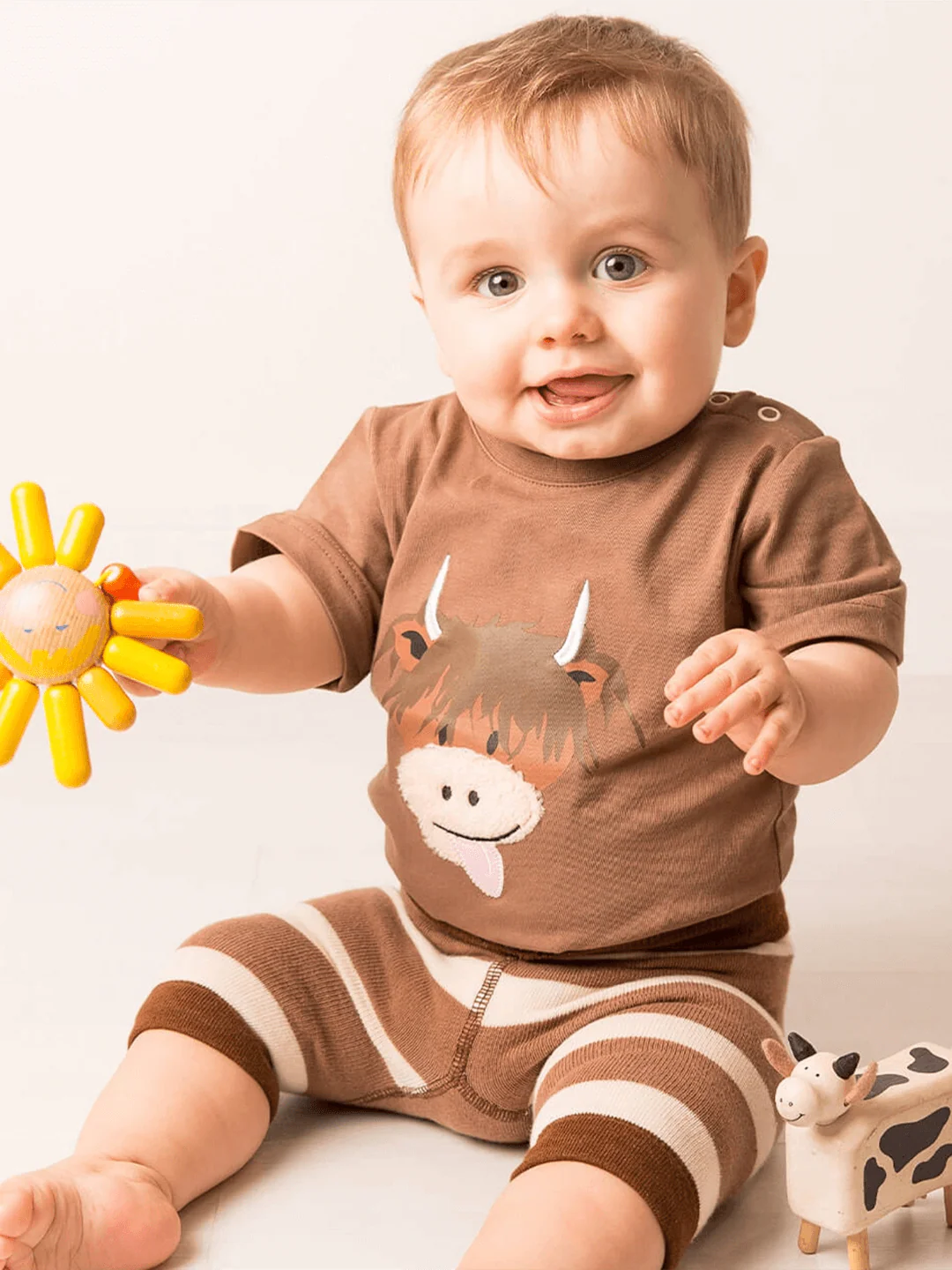 Blade & Rose Neutral Highland Cow Shorts