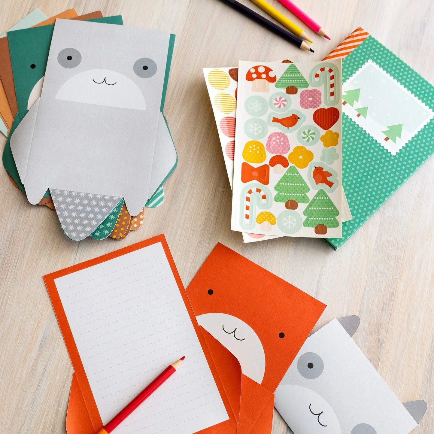Petit Collage Festive Pals My Stationery Set