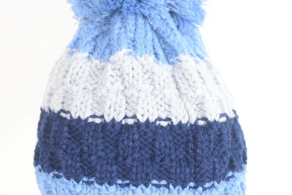 Pex pompom hat – warm winter knit for little ones
